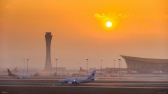 香港空運(yùn)-同向區(qū)域停放航空器綠色共享運(yùn)行創(chuàng)新模式實(shí)踐應(yīng)用