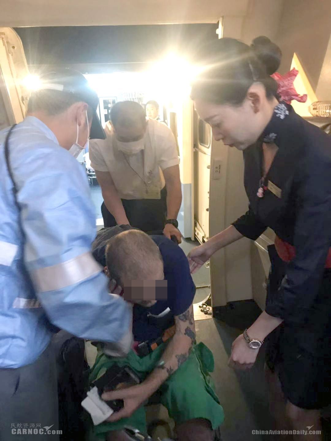東航放油45噸備降救人 旅客平安航班續(xù)飛-阿聯(lián)酋的空運(yùn)