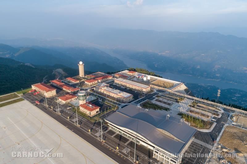 巫山機(jī)場建設(shè)工程正式通過行業(yè)驗收
機(jī)場供圖