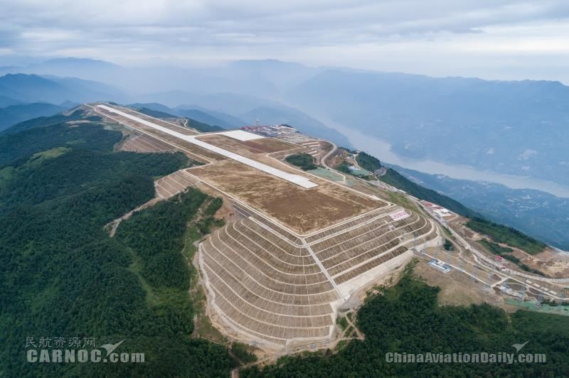 巫山機(jī)場建設(shè)工程正式通過行業(yè)驗收
機(jī)場供圖