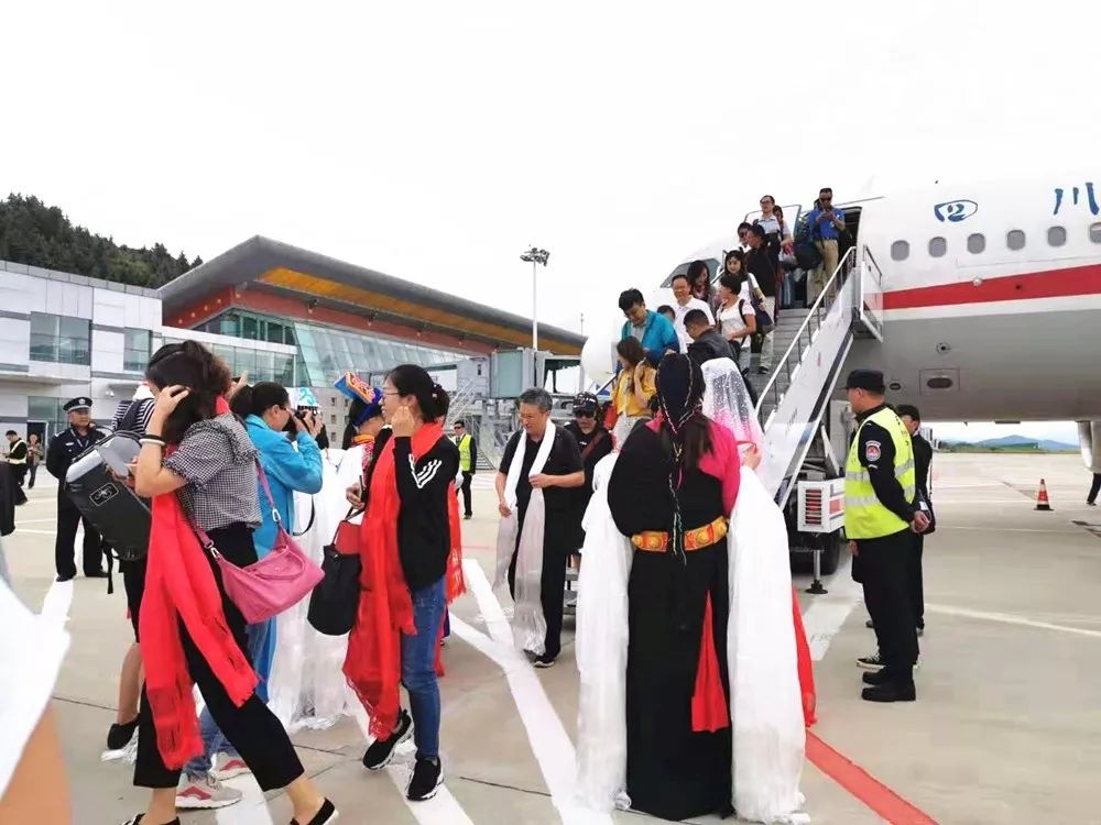 九寨黃龍機(jī)場(chǎng)8月8日復(fù)航 川航執(zhí)飛首個(gè)航班-約旦的國(guó)際快遞