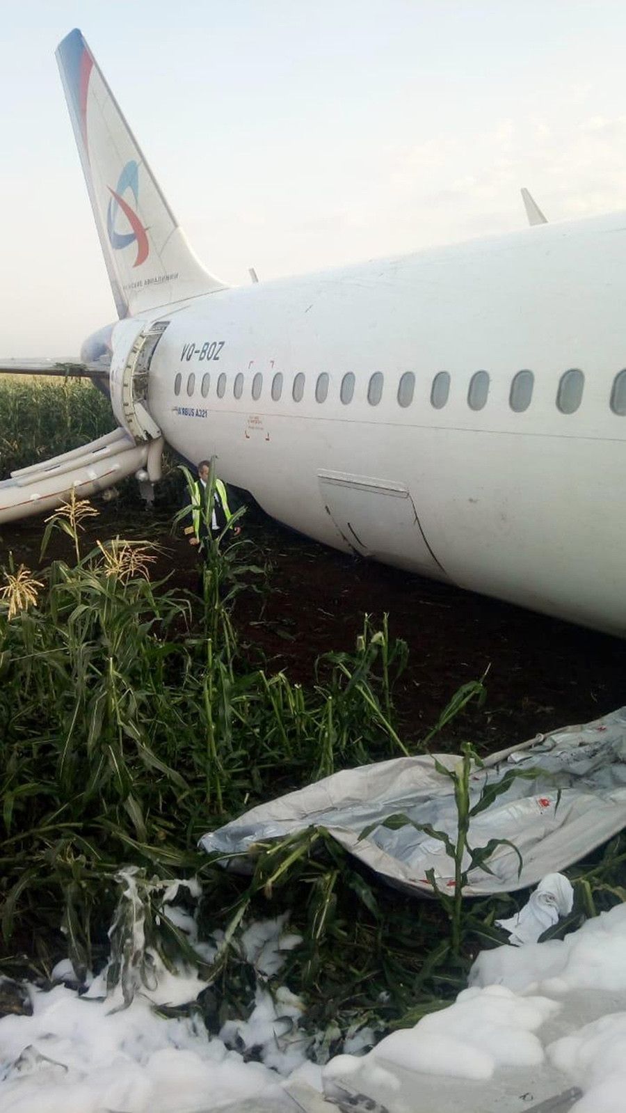 視頻|烏拉爾航空客機雙發(fā)失效成功迫降 10多人受傷-歐洲航運代理
