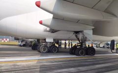 747貨機(jī)跑道趴窩，南昌機(jī)場陷落，這架小飛機(jī)上演火線救援！-以色列的空運(yùn)