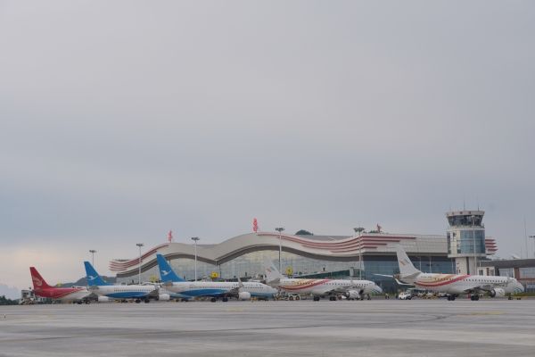 茅臺機場旅客吞吐量順利過百萬