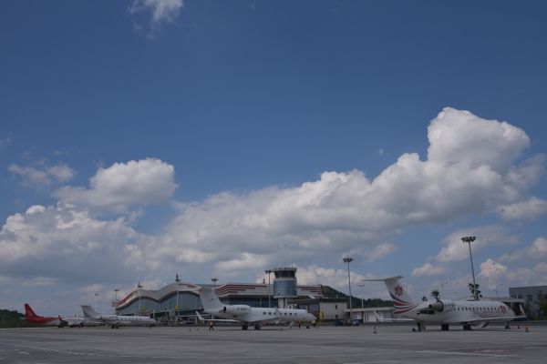 茅臺機場旅客吞吐量順利過百萬-歐洲航運代理