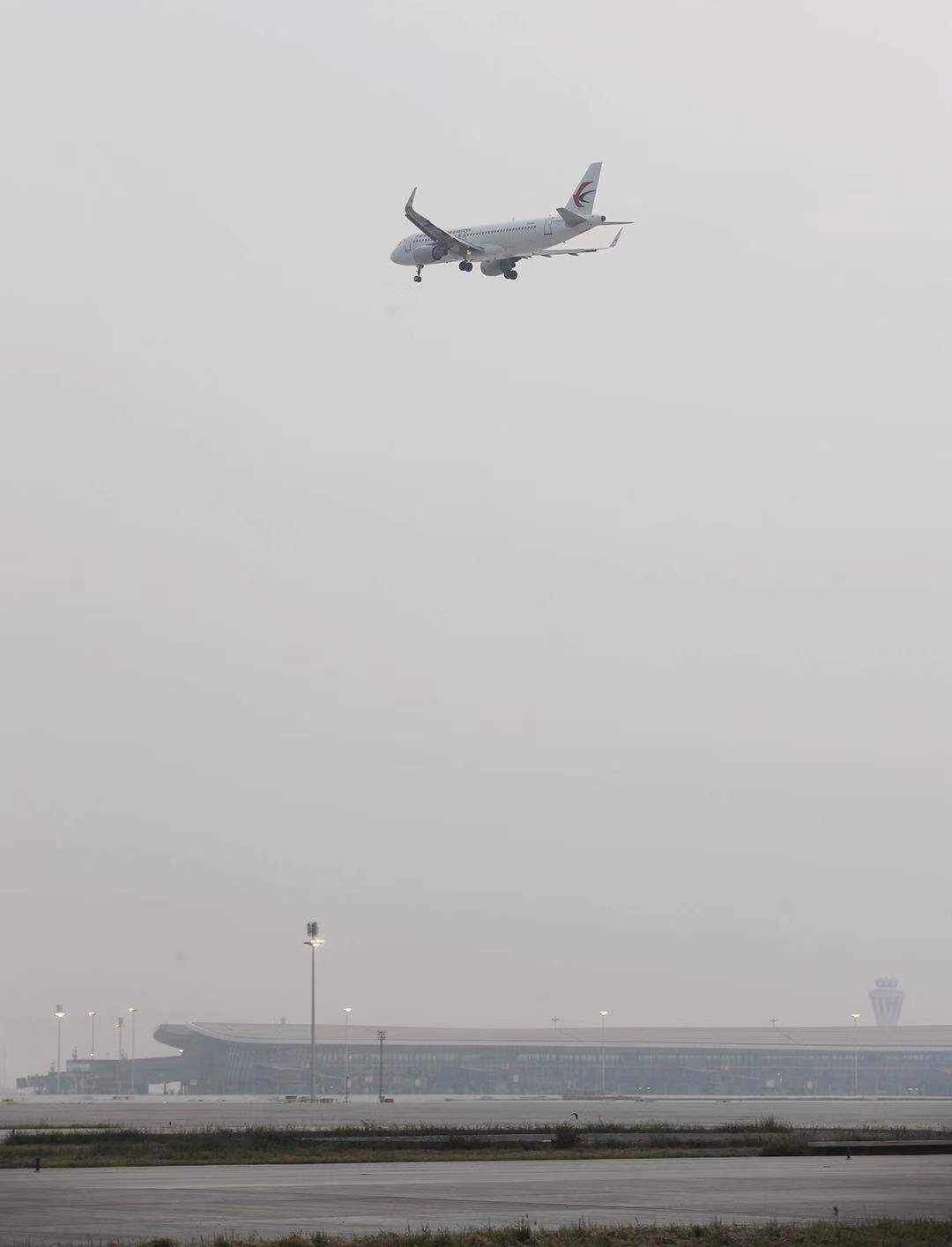 東航領(lǐng)銜大興機(jī)場(chǎng)第二階段驗(yàn)證試飛-香港空運(yùn)