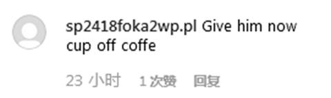 一匹小馬“坐”飛機(jī) 網(wǎng)友調(diào)侃：給它上杯咖啡吧！-香港國際快遞
