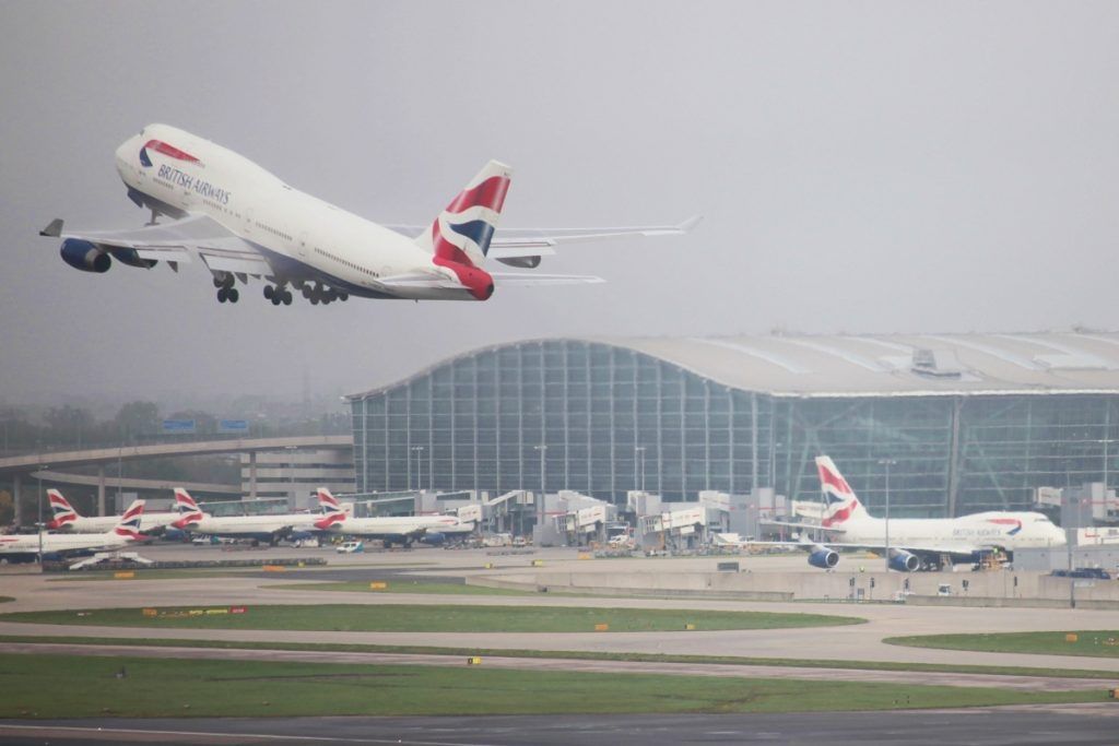 民航早報(bào)：飛行員大罷工 英航取消1700余航班