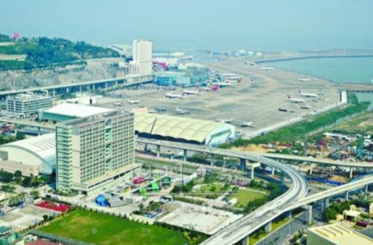 澳門機(jī)場托運(yùn)行李新程序23日實(shí)施 流程大致順利