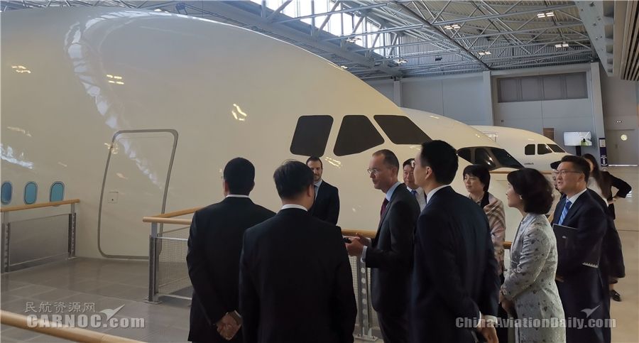 首次！廈航高層受邀到訪空客總部