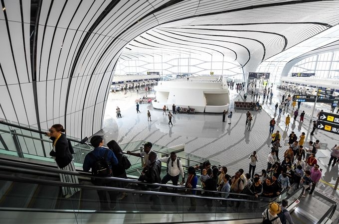 大興機(jī)場(chǎng)“滿月”，輸送旅客約41.48萬(wàn)人次，滿意度超98%
