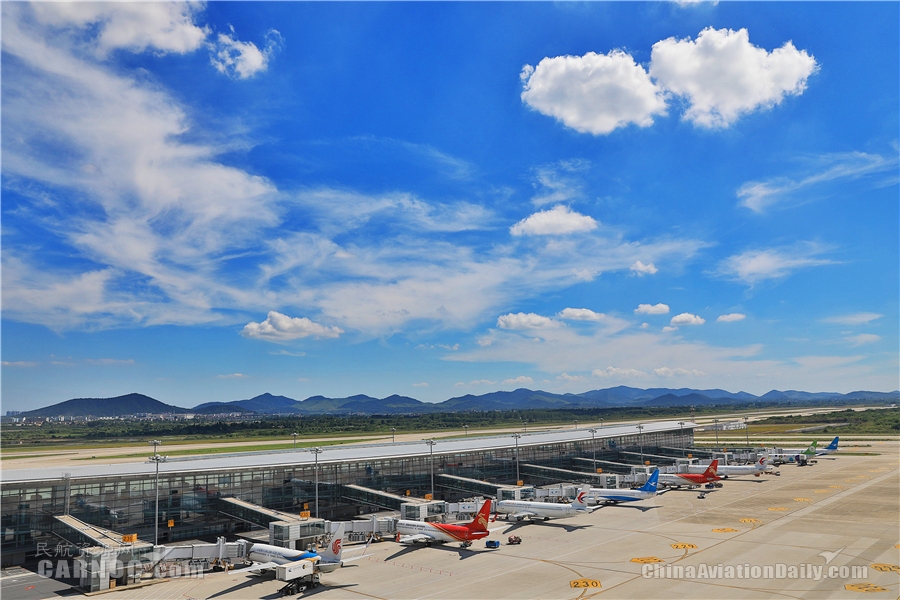 南京祿口機(jī)場(chǎng)開啟冬春航季 新增加密多條國(guó)內(nèi)外航線
