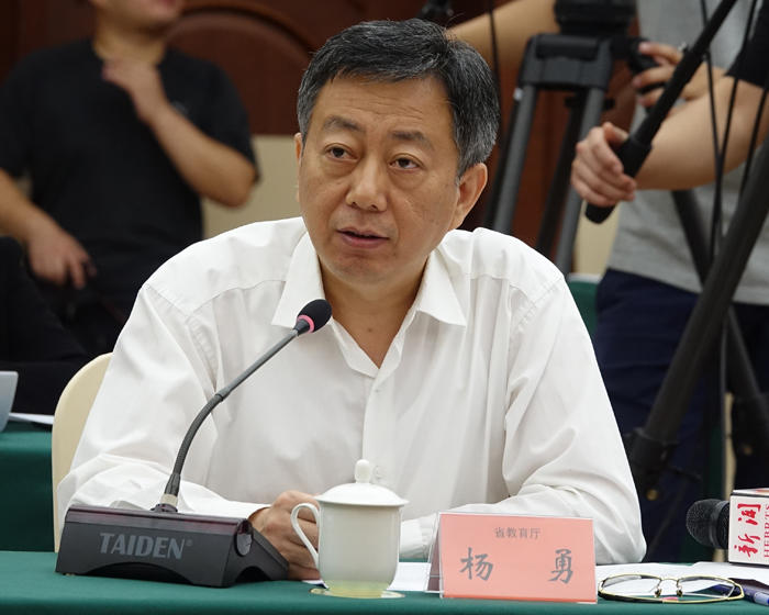 有事沒(méi)人干，有人沒(méi)事干，結(jié)構(gòu)性就業(yè)難問(wèn)題怎么破解？-邦德物流查詢 