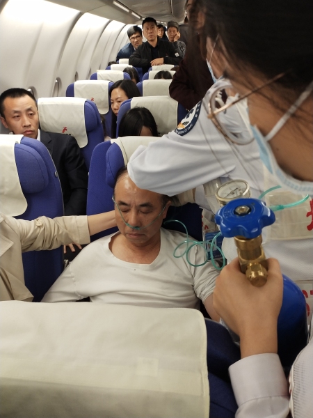 沙特的國際快遞-旅客突發(fā)急病 深航北京飛往深圳航班備降長沙（附圖）