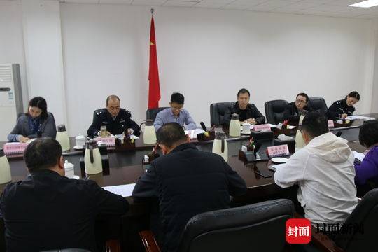 “雙11”過后物流很熱 兩家運輸企業(yè)因多車交通違法未處理被交警約談