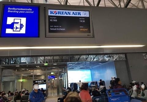 法蘭克福機(jī)場(chǎng)兩架飛機(jī)相撞 后續(xù)航班延誤21小時(shí)