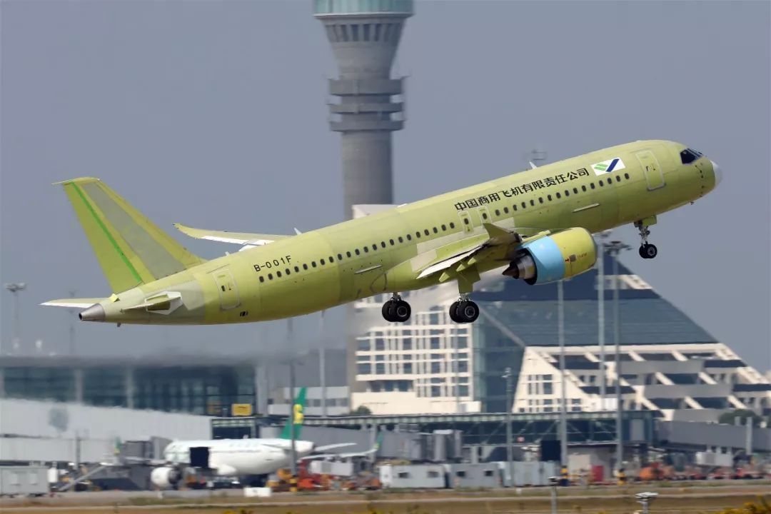 新中國(guó)的“第一”：首款自主研制的大型客機(jī)
