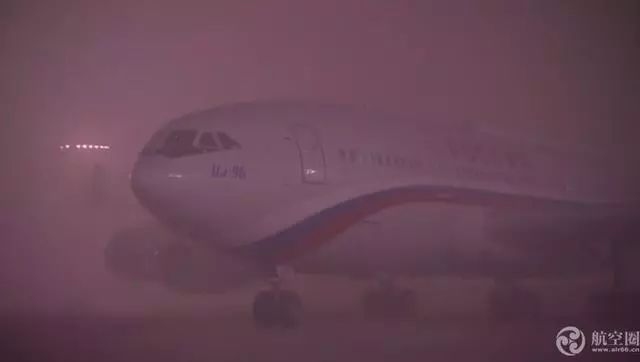 大霧天俄羅斯國防部長專機(jī)無法降落 為何普京總統(tǒng)專機(jī)能降？