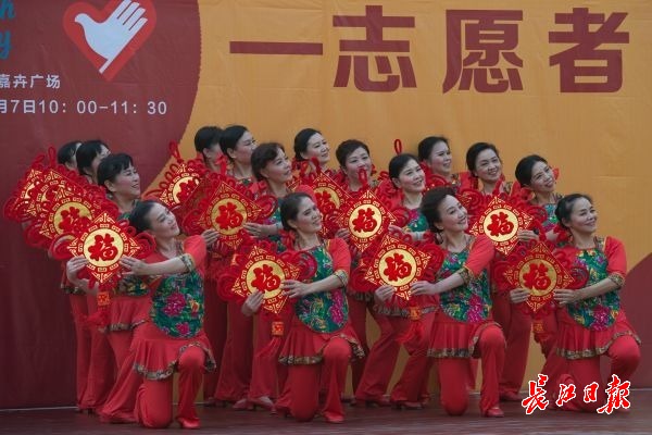 母女上陣、三代同臺，這場文藝演出很溫馨
