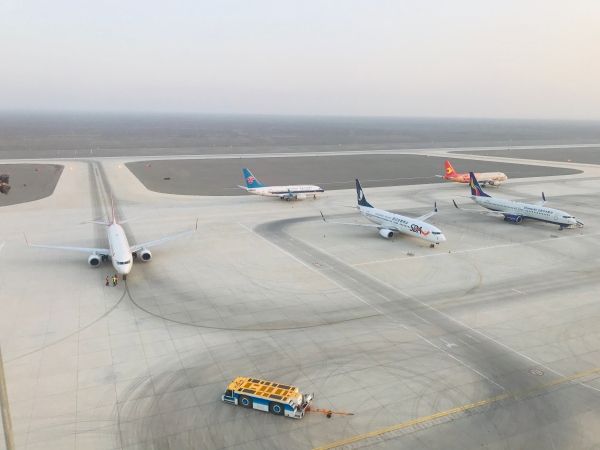 廈門(mén)海運(yùn)-吐魯番機(jī)場(chǎng)首次使用備降臨時(shí)機(jī)位創(chuàng)歷史新高