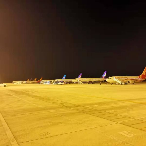 海運(yùn)報(bào)價(jià)-敦煌機(jī)場順利保障大面積航班備降