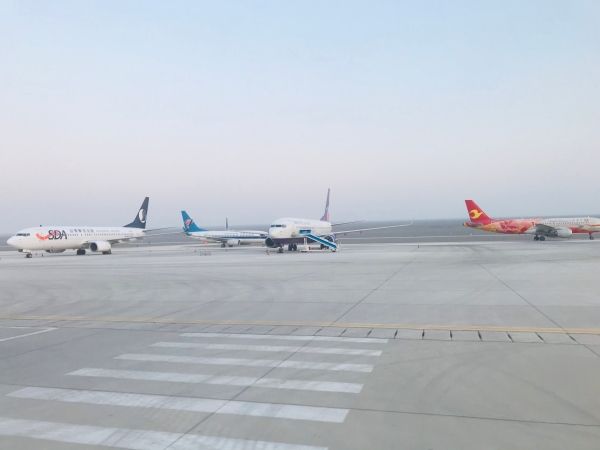 北美國際空運(yùn)-吐魯番機(jī)場充分發(fā)揮主備降場功能全力保障備降航班