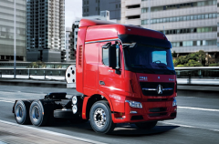 國(guó)際快遞價(jià)格表-北奔重汽V3ET牽引車，安全節(jié)能行車更高效！