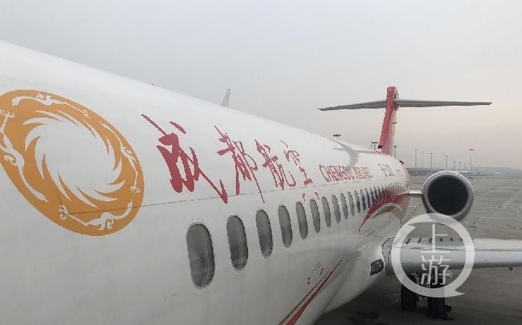 中東國際空運-兩飛行員起訴民航局要求“再就業(yè)” 法院判決不支持：沒和前東家協(xié)商一致
