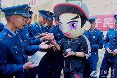 廈門海運(yùn)-空軍與地方物流企業(yè)簽訂戰(zhàn)略合作協(xié)議一年來，補(bǔ)齊了哪些短板？