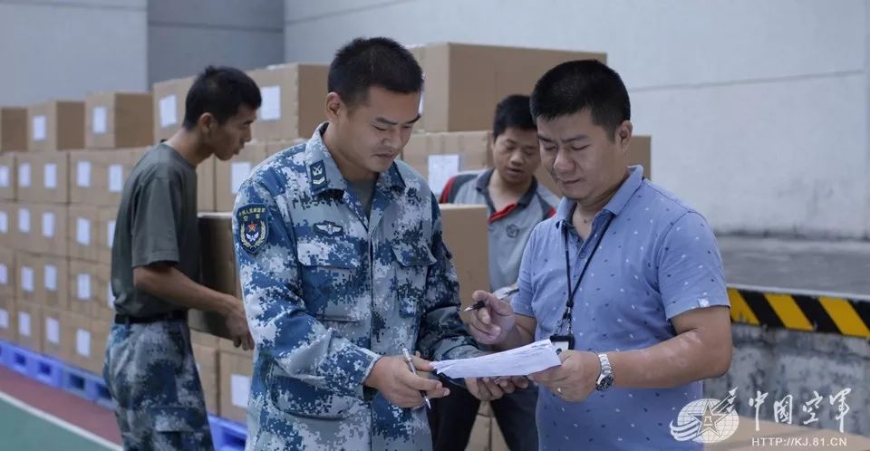 空軍與地方物流企業(yè)簽訂戰(zhàn)略合作協(xié)議一年來，補齊了哪些短板？