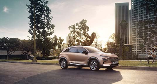 現(xiàn)代汽車(chē)最新一代氫燃料電池車(chē)NEXO