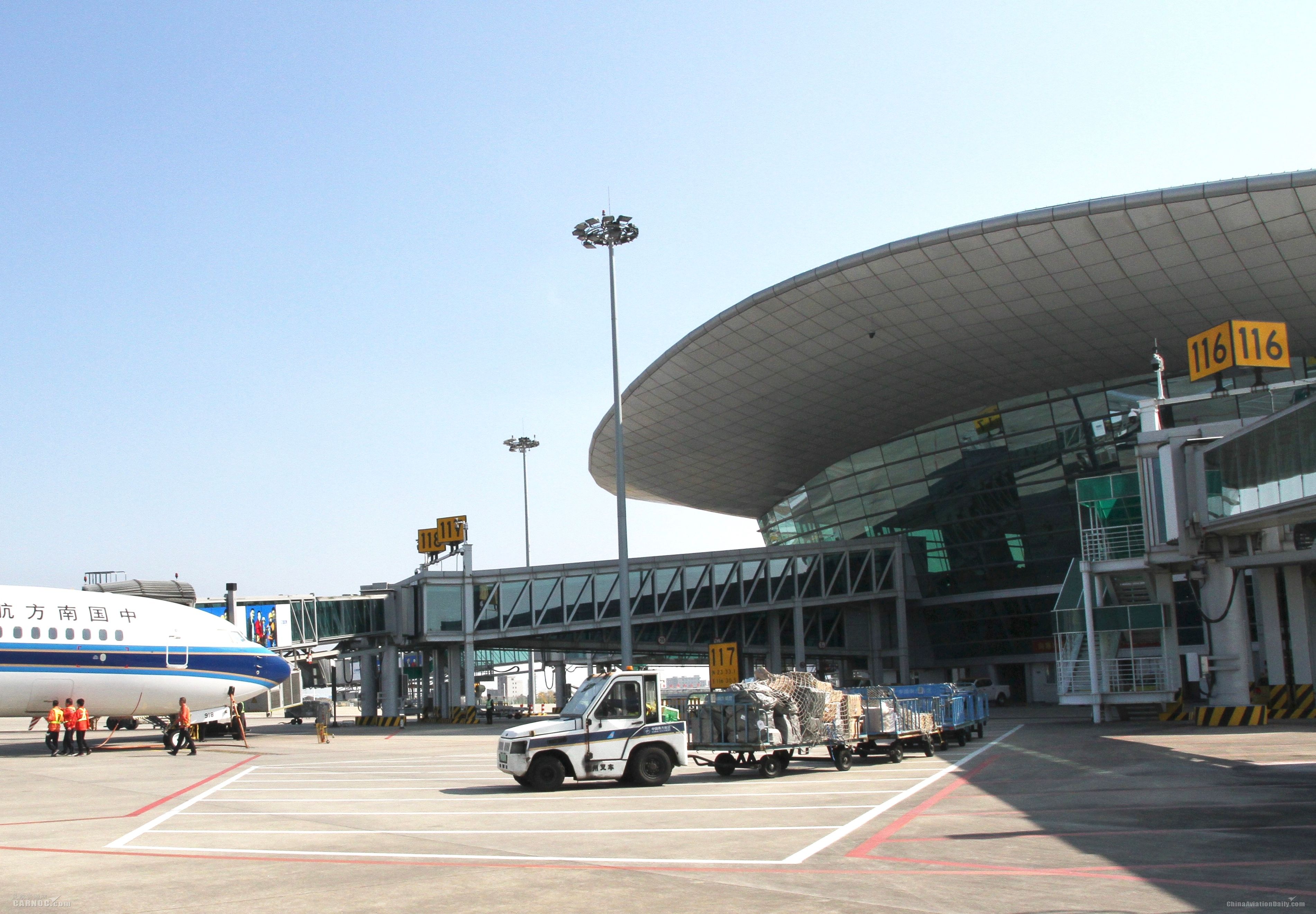 emc船公司-揭陽潮汕機(jī)場全年接送旅客達(dá)735.4萬人次