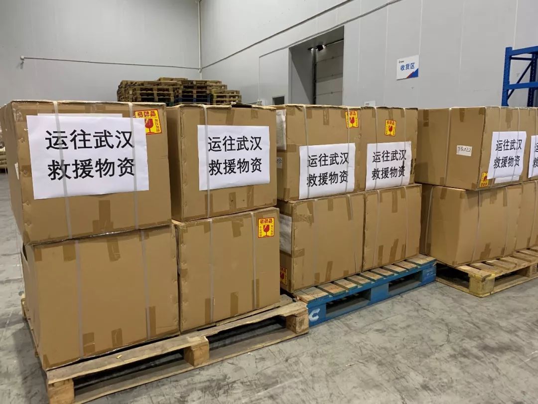 嘉定物流企業(yè)星夜馳援,加配醫(yī)用物資抵達(dá)武漢