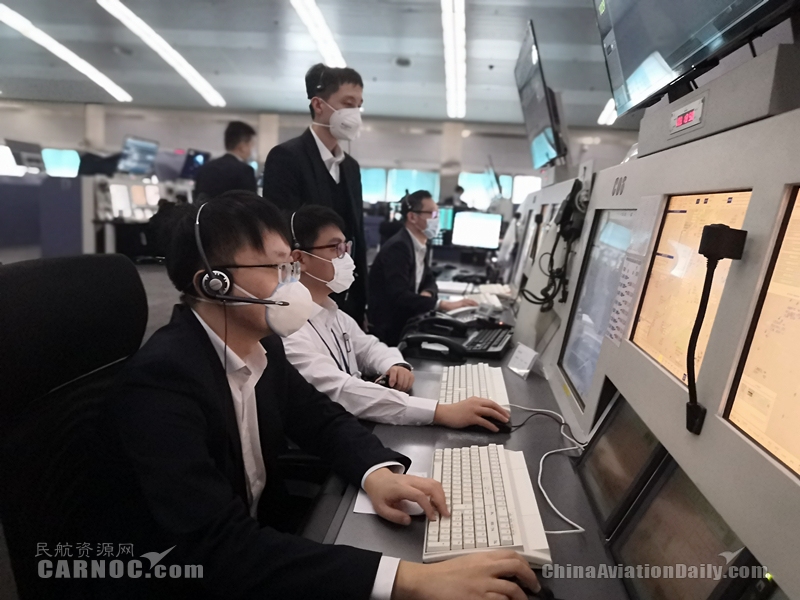 北京兩場今日再迎降雪 華北空管保障運(yùn)送物資航班雪中優(yōu)先起飛