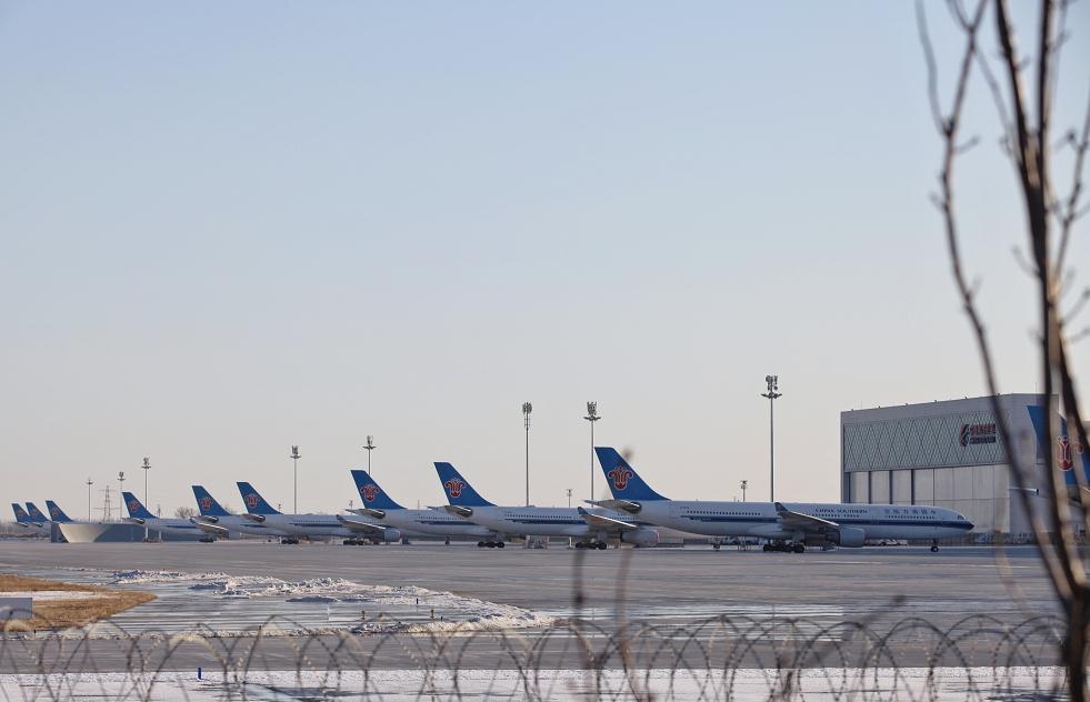 國際航協(xié)：“新冠”對航空業(yè)打擊遠(yuǎn)超“非典”，亞太航司客運(yùn)損失或?qū)⒊?70億美元