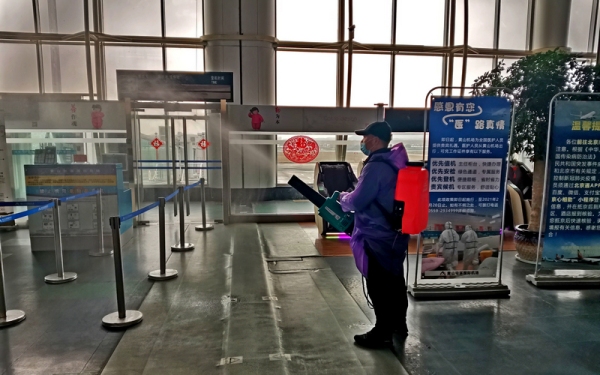 深圳出口空運(yùn)-黃山機(jī)場(chǎng)開展“準(zhǔn)專業(yè)”消殺