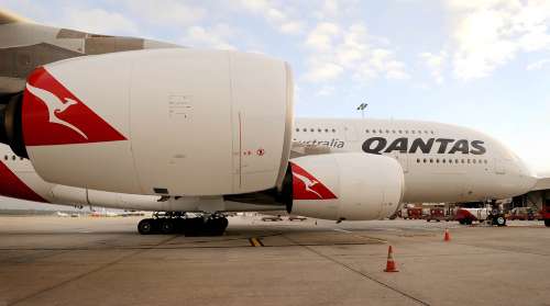 國(guó)際空運(yùn)-澳航首次停飛A380客機(jī)