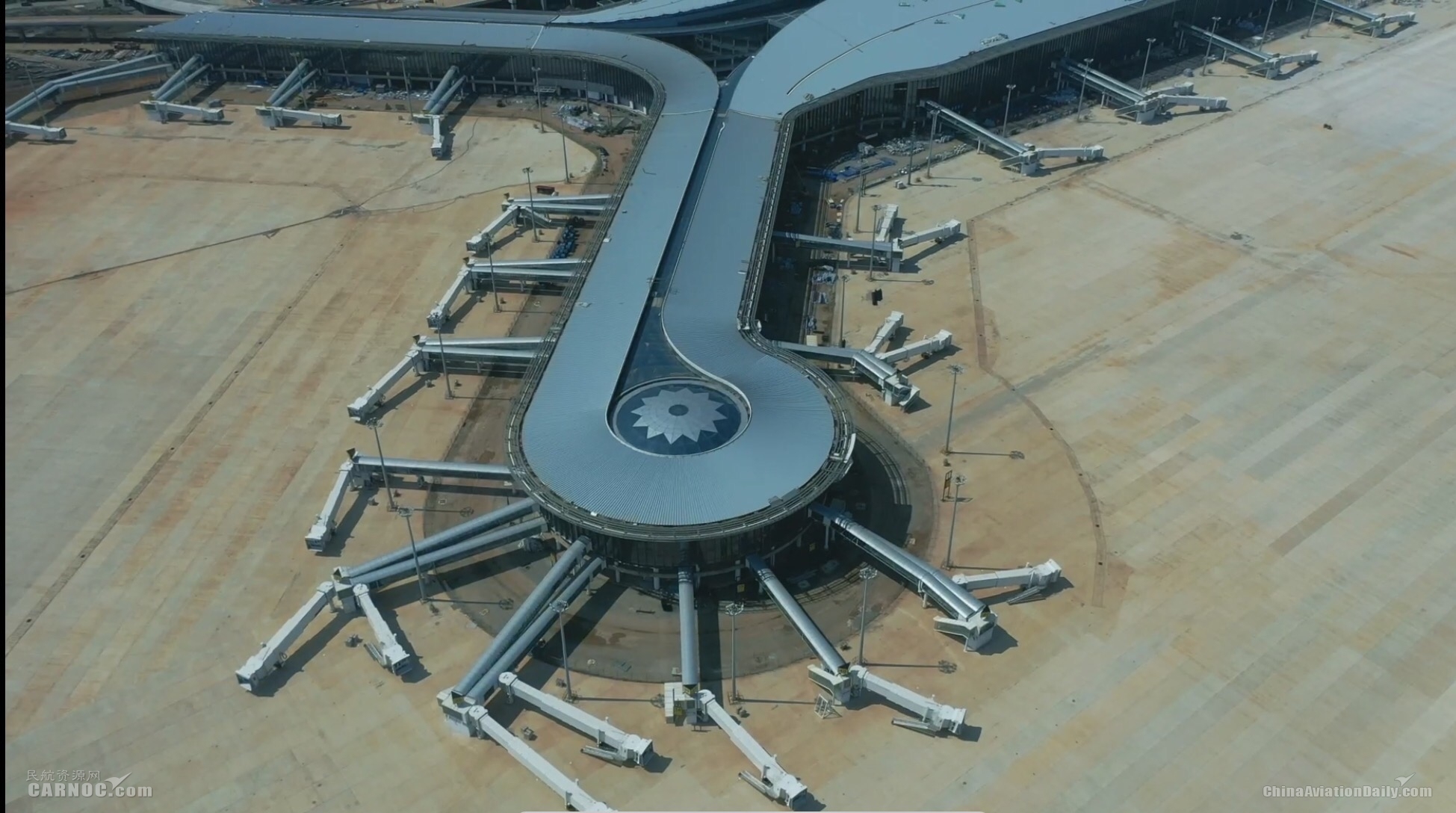 空運(yùn)寵物-?？诿捞m機(jī)場(chǎng)二期擴(kuò)建項(xiàng)目：全面復(fù)工投身海南自貿(mào)港建設(shè) 夯實(shí)高質(zhì)量發(fā)展基石