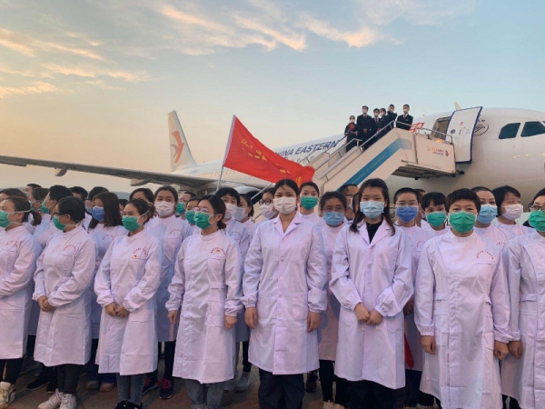 維薩格海運費東航江西公司執(zhí)行江西首班援鄂醫(yī)療隊返程包機（附圖）