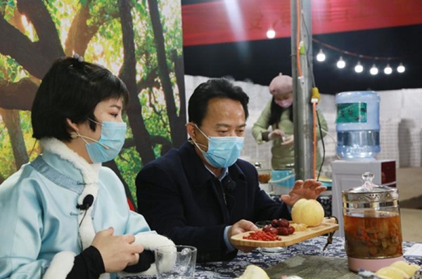 日均在途物流包裹超5000萬個(gè)！“新商機(jī)”來了，“拼多多”拼了……