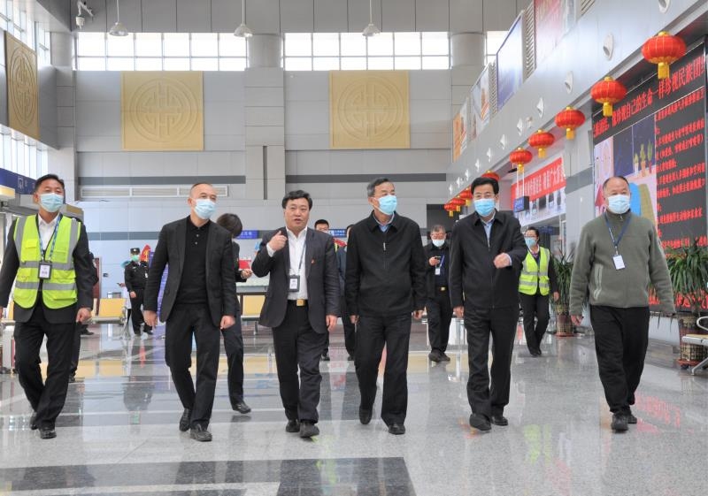 民航西北地區(qū)管理局局長(zhǎng)王長(zhǎng)益調(diào)研張掖機(jī)場(chǎng)