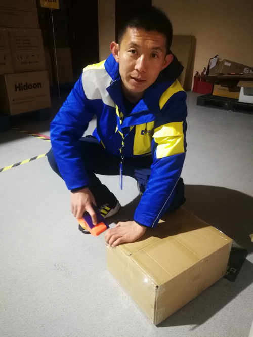 德邦快遞小哥代小虎踏實(shí)扎根基層，榮獲“全國(guó)郵政行業(yè)勞動(dòng)模范”
