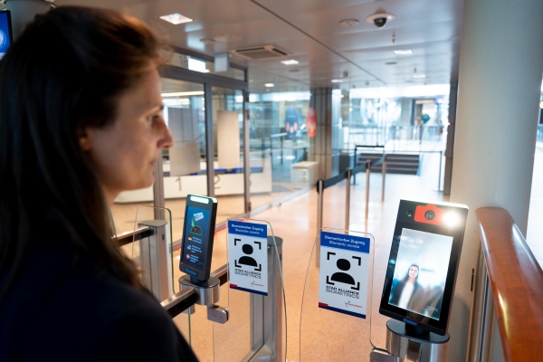  Austrian and SWISS are now also offering Star Alliance facial recognition at Hamburg Airport
-歐洲空運